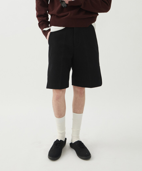 WINDER(ワインダー)の「SIDE-ZIP COTTON BERMUDA PANTS - BLACK(その他パンツ・メンズ・その他・MEDIUM/LARGE)」の1枚目の写真