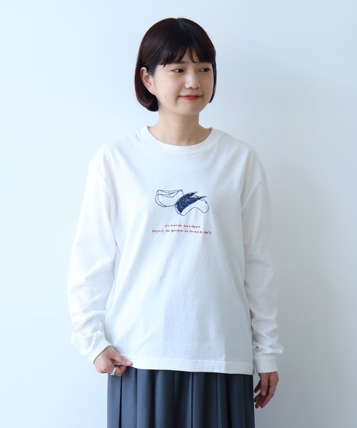 bulle de savon(ビュルデサボン)の「うさぎりんご刺繍 ロンT(Tシャツ/カットソー・レディース・ホワイト/グレー・FREE)」の11枚目の写真