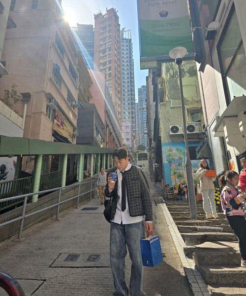 DECET（デケト）の「Mid Rise Wide Jeans DCPT027CRBlue2（デニムパンツ・レディース・その他・26/28/30/32/34）」の18枚目の写真