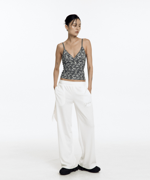 KASHIKO(カシコ)の「Scarf Sweat Pants White(スウェットパンツ・レディース・その他・FREE)」の4枚目の写真