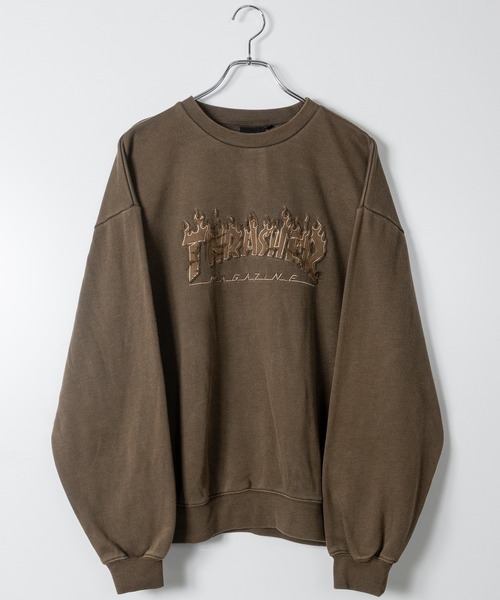 THRASHER(スラッシャー)の「【at】〔THRASHER/スラッシャー〕ダメージデニムアップリケ ピグメント クルーネックスウェット(スウェット・メンズ・チャコールグレー/ブラウン/ピンク/グレー・MEDIUM/LARGE)」の3枚目の写真