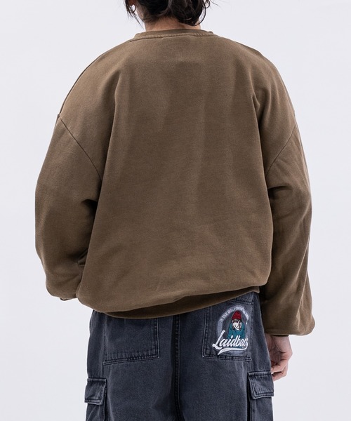 THRASHER(スラッシャー)の「【at】〔THRASHER/スラッシャー〕ダメージデニムアップリケ ピグメント クルーネックスウェット(スウェット・メンズ・チャコールグレー/ブラウン/ピンク/グレー・MEDIUM/LARGE)」の14枚目の写真