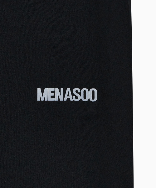 MENASOO(ミナス)の「VENODE Small Track Logo Active Long Tshirts_Black (Tight Fit)(Tシャツ/カットソー・レディース・ブラック・1/2)」の20枚目の写真