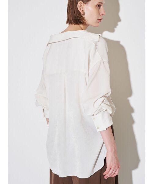 ELENDEEK（エレンディーク）の「サテンカシュクールシャツ（シャツ/ブラウス・レディース・オフホワイト/キャメル・FREE）」の18枚目の写真