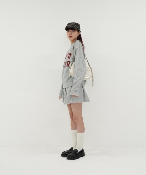 Uenui(ウニュイ)の「【 cunii 】スウェット セットアップ プリーツ ミニスカート 韓国 オーバーサイズ 体型カバー ガーリー カジュアル 秋冬(セットアップ・レディース・グレー・FREE)」の7枚目の写真