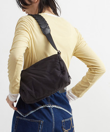 CONVERSE TOKYO（コンバーストウキョウ）の「LACE-UP HANDLE PUFF BAG（ハンドバッグ）」