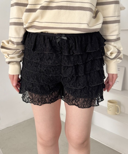 SOLLON.(ソルロン)の「フリフリレースショートパンツ(その他パンツ・レディース・ブラック/ホワイト・FREE)」の15枚目の写真