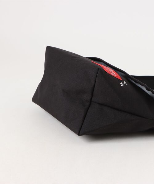 Manhattan Portage(マンハッタンポーテージ)の「NYLON MESSENGER BAG (XXS) BP W/DIV MGNT 500D CORDURA / ZOOTOPIA(メッセンジャーバッグ・レディース・ブラック・X-SMALL)」の14枚目の写真