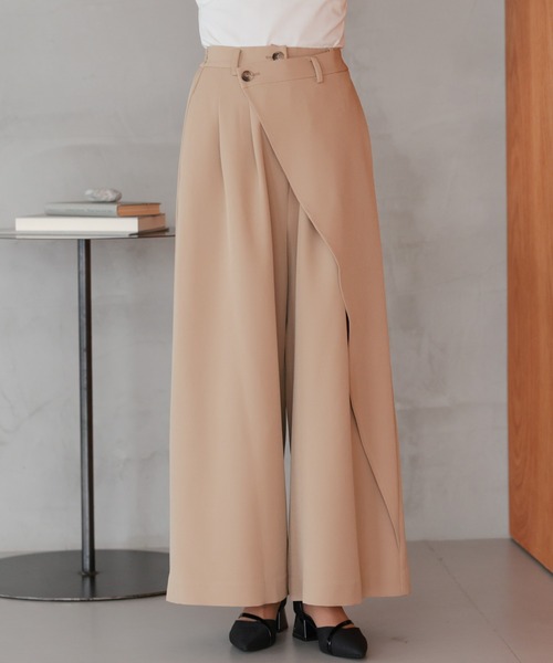 TOKYO OFFICA（トーキョーオフィカ）の「卒業式・入学式・学校行事・結婚式 対応 パンツスーツ セットアップ  ママ ジレ風デザイン 体型カバー アシンメトリータック テーラード セットアップ ワイドパンツ セレモニー オフィスカジュアル スーツ（スーツセット・レディース・ベージュ/ブラック/チャコール・L/M）」の12枚目の写真