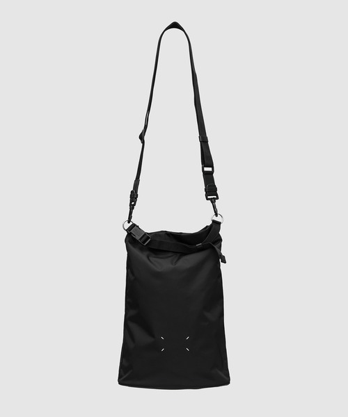 Maison Margiela(メゾンマルジェラ)の「ZAINO(ショルダーバッグ・メンズ・ブラック・UNI)」の1枚目の写真