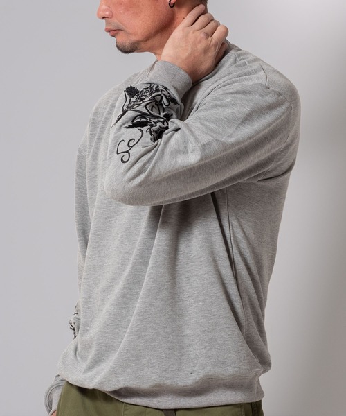 BAYBLO（ベイブロ）の「(SA) 裏起毛 刺繍 ロゴ 長袖 トレーナー（スウェット・メンズ・ブラック系1/グレー系1/ネイビー系1/アイボリー系1/ブラック系/グレー系/ネイビー系/アイボリー系・M/L/LL）」の3枚目の写真