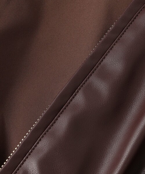 UNFILO（アンフィーロ）の「アラエル レザーライク ブルゾン（ブルゾン・メンズ・ダークブラウン系/ブラック系・LARGE/X-LARGE/SMALL/MEDIUM）」の8枚目の写真
