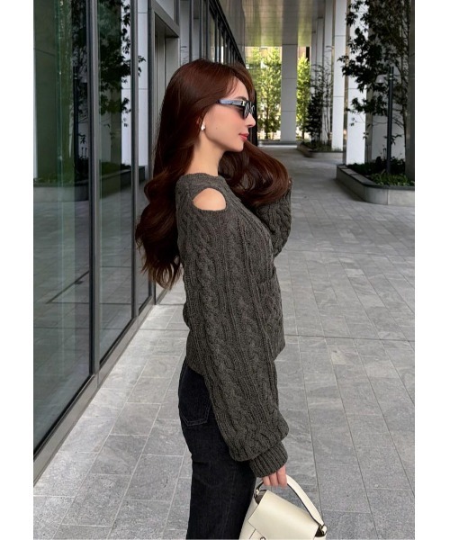 LUDICRUM(ルーディクルム)の「Cable knit wool top(ニット/セーター・レディース・オフホワイト/チャコールグレー/グリーン・FREE)」の15枚目の写真