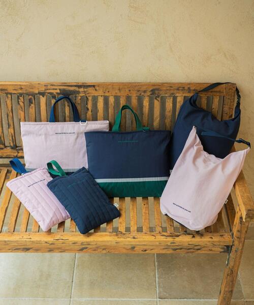 URBAN RESEARCH DOORS(アーバンリサーチドアーズ)の「撥水ロールアップバッグ(KIDS)(その他・キッズ・ブルー系その他/ピンク系その他・ONE)」の6枚目の写真