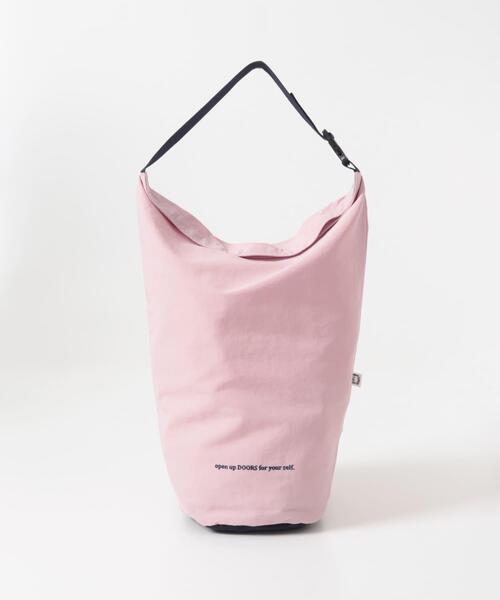 URBAN RESEARCH DOORS(アーバンリサーチドアーズ)の「撥水ロールアップバッグ(KIDS)(その他・キッズ・ブルー系その他/ピンク系その他・ONE)」の7枚目の写真