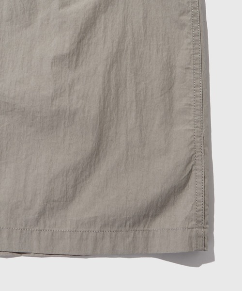 ADAM ET ROPE'（アダムエロペ）の「ナイロンタッサー ショートモッズコート（モッズコート・メンズ・グレー/ブラック・M/L）」の7枚目の写真