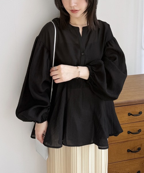 reca（レカ）の「シアーフレアブラウス（Tシャツ/カットソー・レディース・オフホワイト/ブラック/サックスブルー・M）」の7枚目の写真