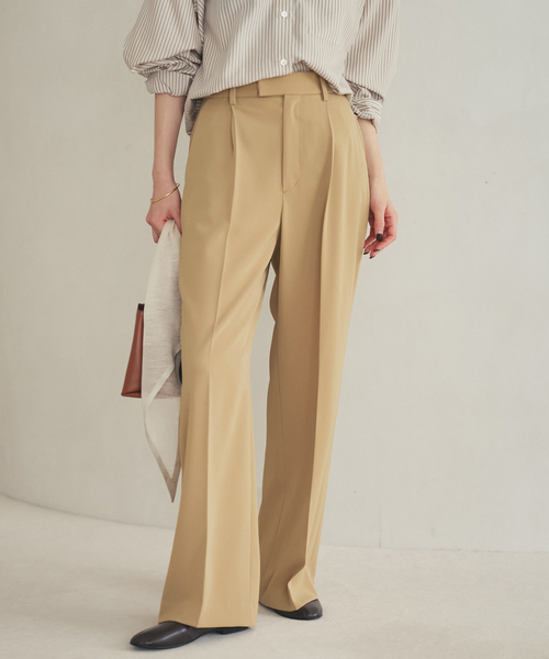 plage(プラージュ)の「beautiful tuck パンツ(スラックス・レディース・ベージュ/ブラック・36/38/34)」の2枚目の写真