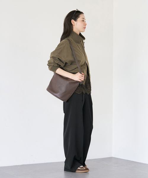 plage(プラージュ)の「beautiful tuck パンツ(スラックス・レディース・ベージュ/ブラック・36/38/34)」の11枚目の写真