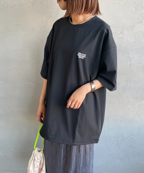 MARMOT（マーモット）の「[Marmot/マーモット] 別注 ドローコード付き ヒストリーロゴ バックプリントTシャツ（Tシャツ/カットソー・レディース・ホワイト/ダークブラウン/ブラック・S/M/L/XL）」の12枚目の写真