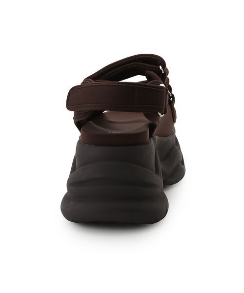 emmi(エミ)の「ボリュームソールサンダル(サンダル・レディース・ブラック/アイボリー・24.5/23.5/22.5)」の13枚目の写真