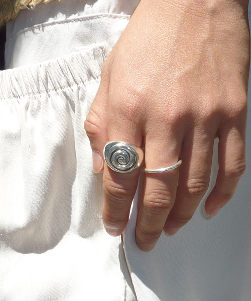 A BIT MOR(アビットモア)の「SPIRAL GALAXY RING(リング・レディース・その他・5/6/7/8/9/10/11/12/13/14/15 /16/17/18/19/20)」の1枚目の写真