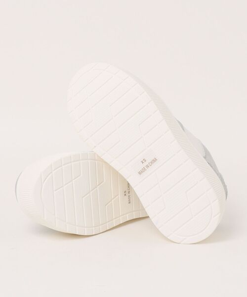 Shoes in Closet(シューズインクローゼット)の「厚底 プラットフォーム プレート付 コートタイプ コンビカラー スニーカー 2428(スニーカー・レディース・ブラック×ホワイト/ホワイト×シルバー・M/S/L/LL/XS)」の11枚目の写真