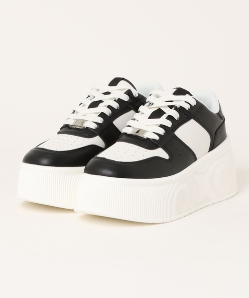 Shoes in Closet(シューズインクローゼット)の「厚底 プラットフォーム プレート付 コートタイプ コンビカラー スニーカー 2428(スニーカー・レディース・ブラック×ホワイト/ホワイト×シルバー・M/S/L/LL/XS)」の17枚目の写真