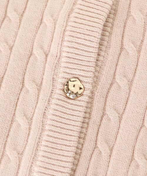MAJESTIC LEGON（マジェスティックレゴン）の「ゴールドボタンケーブルニットカーデ（カーディガン/ボレロ・レディース・アイボリー/ネイビー/ピンク/レッド・MEDIUM）」の17枚目の写真