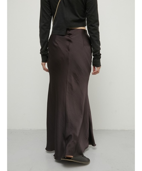 LA PEAU DE GEM（ラポドゥジェム）の「【LA PEAU DE GEM】no slit satin skirt/ノースリットサテンスカート（スカート・レディース・ブラウン/ブラック/アイボリー・MEDIUM/SMALL）」の7枚目の写真