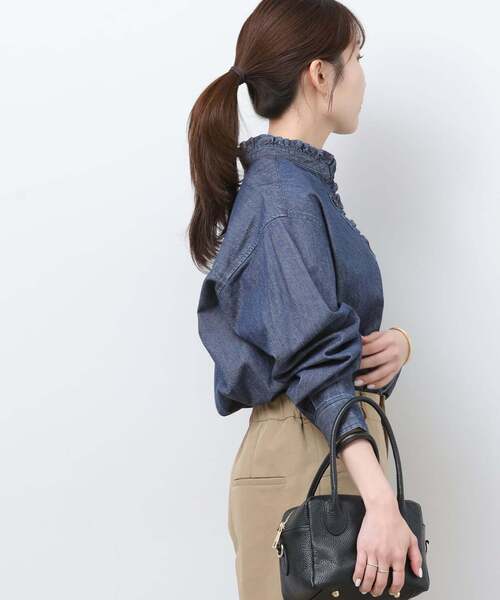 JOURNAL STANDARD relume（ジャーナルスタンダード　レリューム）の「《WEB限定追加4》スタンドネックデニムフリルブラウス（シャツ/ブラウス・レディース・ネイビー/ブルー・FREE）」の10枚目の写真