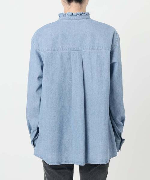 JOURNAL STANDARD relume（ジャーナルスタンダード　レリューム）の「《WEB限定追加4》スタンドネックデニムフリルブラウス（シャツ/ブラウス・レディース・ネイビー/ブルー・FREE）」の5枚目の写真