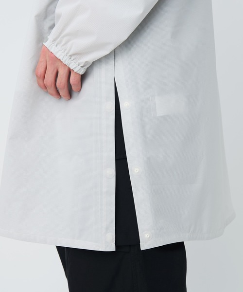 Snow Peak(スノーピーク)の「Snow Peak / Pertex Weatherproof Poncho パーテックス 耐候性ポンチョ(ポンチョ・メンズ・オフホワイト/ブラック/アーミー・1/2)」の14枚目の写真