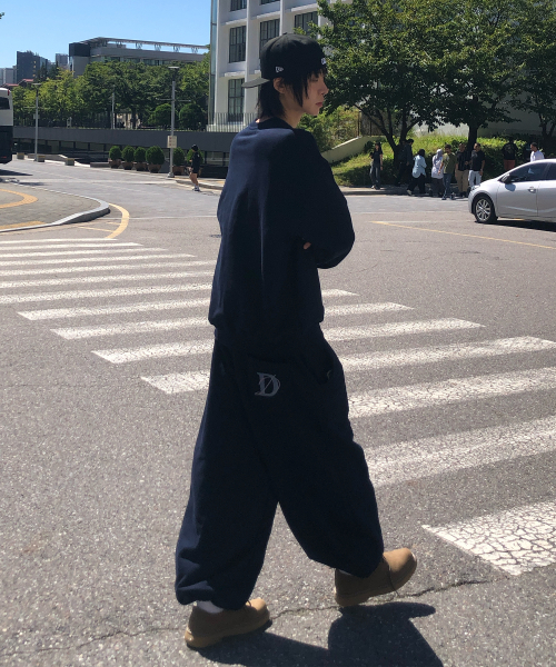 アンティークレタリング刺繍スウェット_ネイビー（スウェット