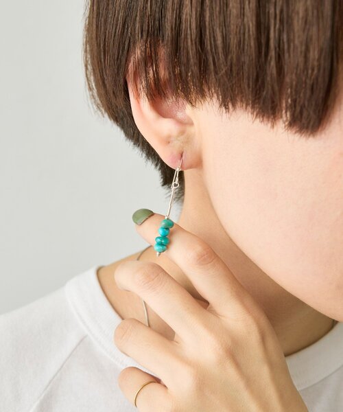 ear PAPILLONNER（イアパピヨネ）の「《スターリングシルバー使用》ナゲットターコイズピアス（ピアス（両耳用）・レディース・ブルー系その他・FREE）」の5枚目の写真
