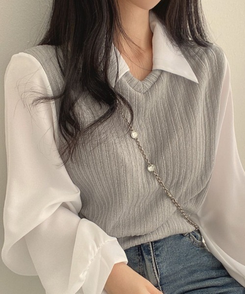 Lips(リップス)の「異素材ミックスで魅せる!上品さとトレンドを兼ね備えた大人ブラウス(シャツ/ブラウス・レディース・グレー/アイボリー/ブラック・FREE)」の6枚目の写真