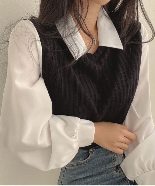 Lips(リップス)の「異素材ミックスで魅せる!上品さとトレンドを兼ね備えた大人ブラウス(シャツ/ブラウス・レディース・グレー/アイボリー/ブラック・FREE)」の10枚目の写真
