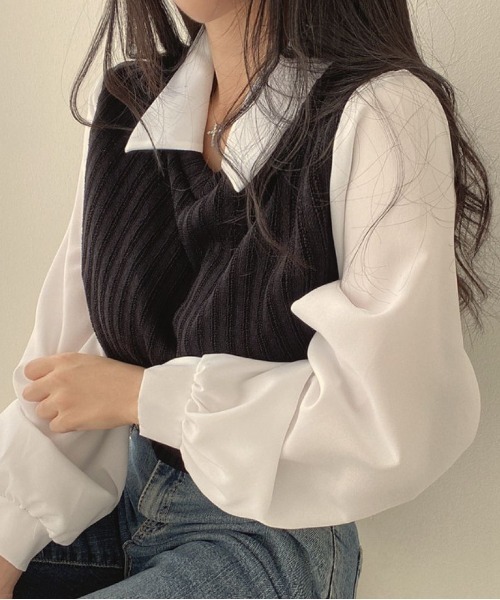 Lips(リップス)の「異素材ミックスで魅せる!上品さとトレンドを兼ね備えた大人ブラウス(シャツ/ブラウス・レディース・グレー/アイボリー/ブラック・FREE)」の12枚目の写真