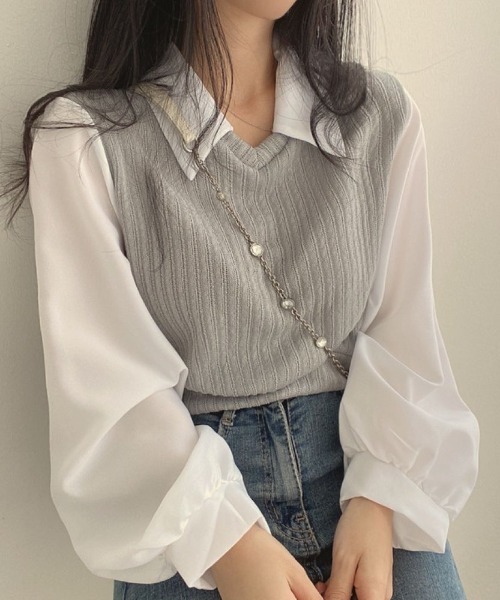 Lips(リップス)の「異素材ミックスで魅せる!上品さとトレンドを兼ね備えた大人ブラウス(シャツ/ブラウス・レディース・グレー/アイボリー/ブラック・FREE)」の5枚目の写真