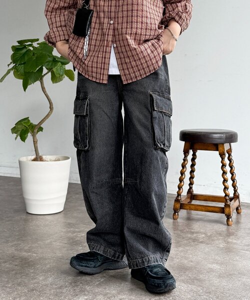 CPCM(シーピーシーエム)の「カーブカーゴデニムパンツ(その他パンツ・レディース・ネイビー/ブラック/ブルー・SMALL/MEDIUM)」の2枚目の写真