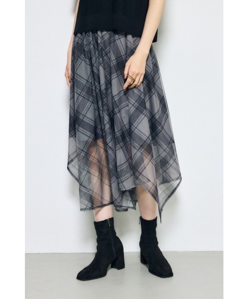 AZUL by moussy(アズールバイマウジー)の「【身長/骨格別着用画像あり】シアーチェックハンカチーフヘムスカート(スカート・レディース・ベージュ系その他/ブラック系その他・FREE)」の2枚目の写真