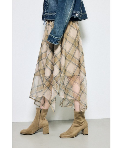 AZUL by moussy(アズールバイマウジー)の「【身長/骨格別着用画像あり】シアーチェックハンカチーフヘムスカート(スカート・レディース・ベージュ系その他/ブラック系その他・FREE)」の10枚目の写真