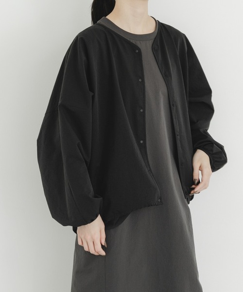 EKAL(エカル)の「DOT AIR CARDIGAN(カーディガン/ボレロ・レディース・ブラウン/ブラック/チャコールグレー・ONE)」の5枚目の写真