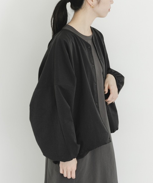 EKAL(エカル)の「DOT AIR CARDIGAN(カーディガン/ボレロ・レディース・ブラウン/ブラック/チャコールグレー・ONE)」の7枚目の写真