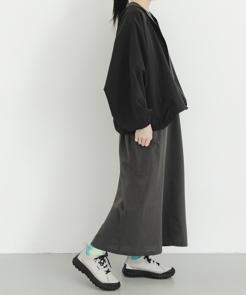 EKAL(エカル)の「DOT AIR CARDIGAN(カーディガン/ボレロ・レディース・ブラウン/ブラック/チャコールグレー・ONE)」の10枚目の写真