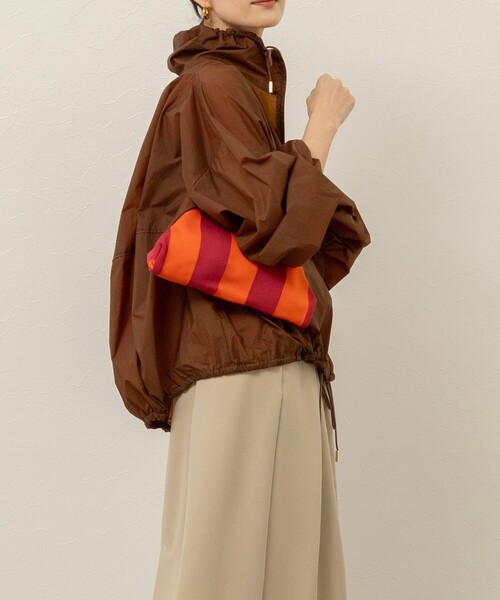 MAQWEL（マクウェル）の「【MAQWEL/マクウェル】クラッチバッグ（クラッチバッグ・レディース・ホワイト系その他4/レッド系その他3/オレンジ系その他3・FREE）」の7枚目の写真