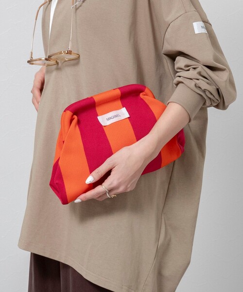 MAQWEL（マクウェル）の「【MAQWEL/マクウェル】クラッチバッグ（クラッチバッグ・レディース・ホワイト系その他4/レッド系その他3/オレンジ系その他3・FREE）」の11枚目の写真
