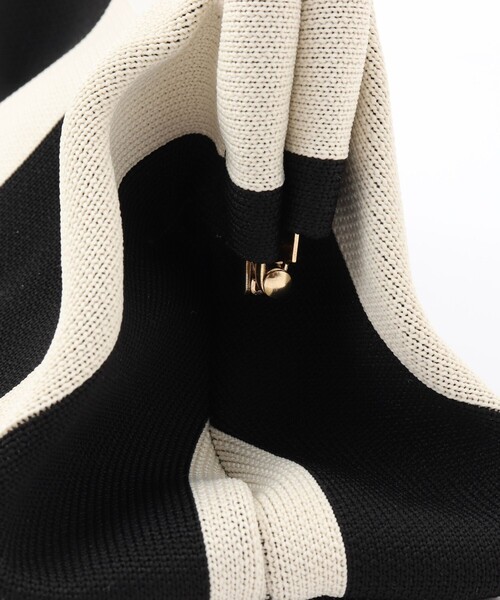 MAQWEL（マクウェル）の「【MAQWEL/マクウェル】クラッチバッグ（クラッチバッグ・レディース・ホワイト系その他4/レッド系その他3/オレンジ系その他3・FREE）」の22枚目の写真