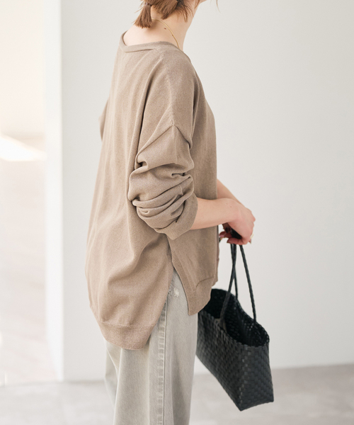 Spick & Span（スピックアンドスパン）の「ペーパーヤーンVネックルーズプルオーバー（ニット/セーター・レディース・ホワイト/ネイビー/モカ/イエロー・FREE）」の19枚目の写真