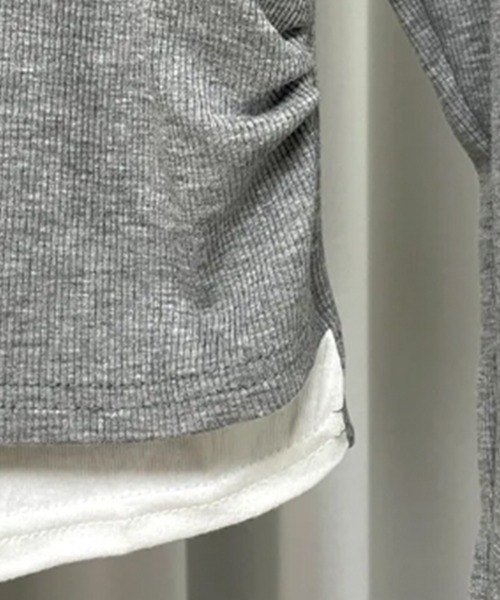 Emilie(エミリー)の「レース付き フェイクレイヤード ショート丈トップスプルオーバー(Tシャツ/カットソー・レディース・グレー/ブラック・FREE)」の14枚目の写真